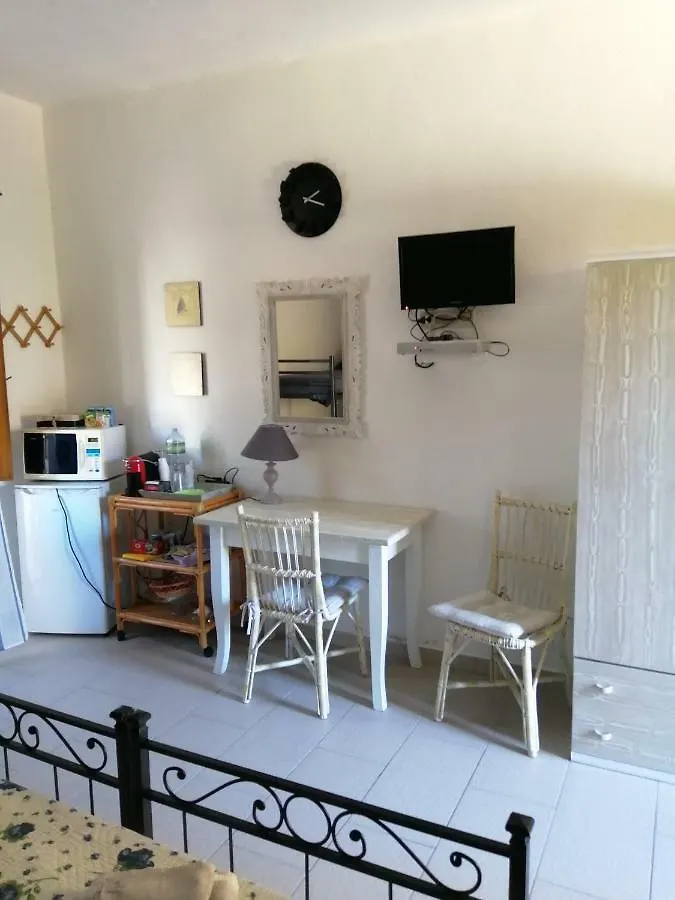 Πανσιόν Affittacamere D&D Porto San Paolo